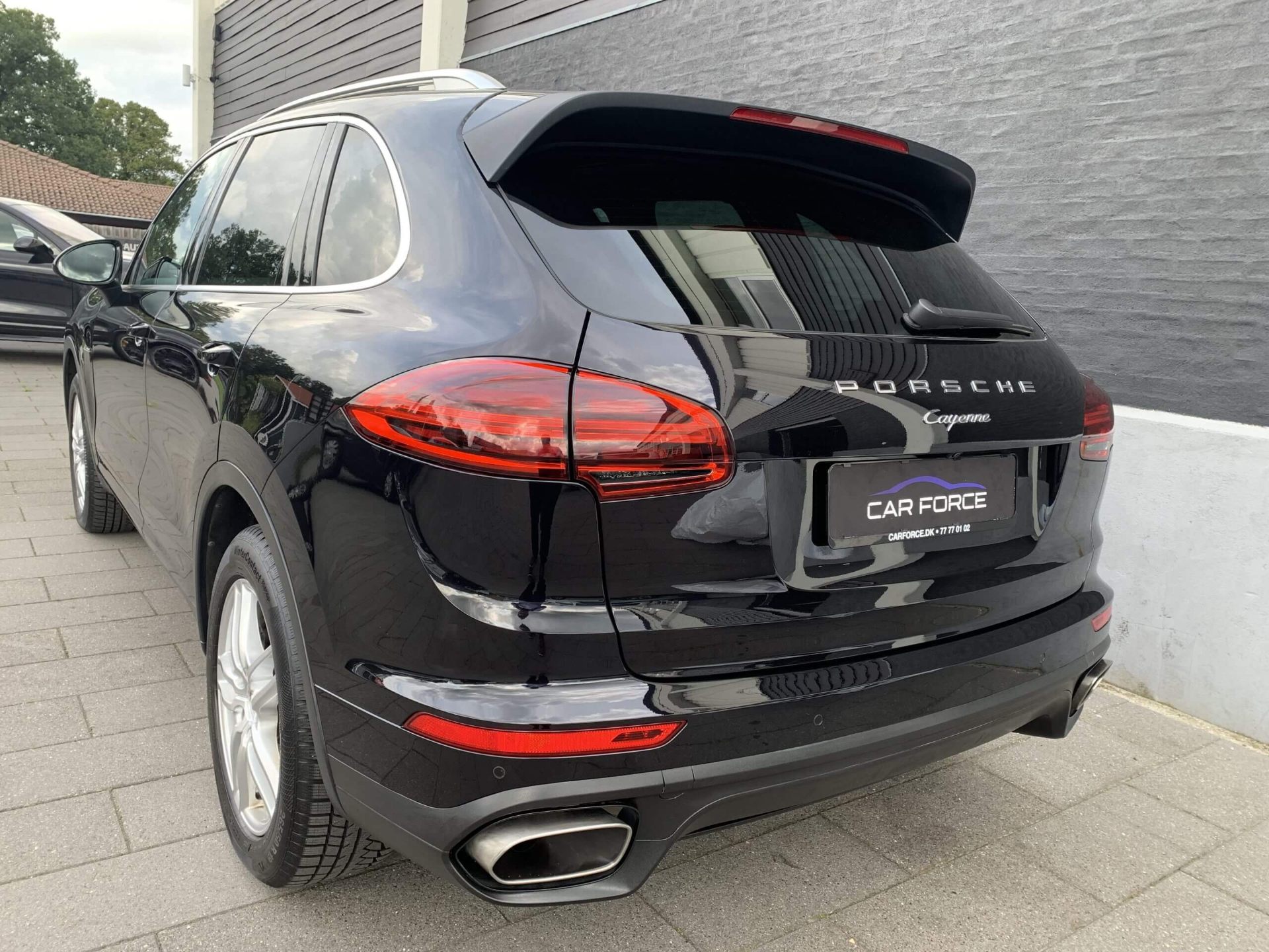 Porsche Cayenne hos Car Force – service af luksus-SUV